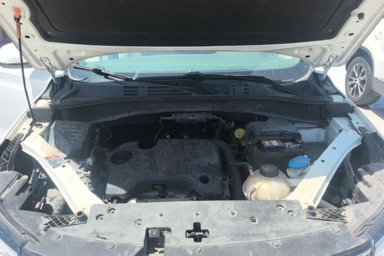 Used Roewe RX5 2018 20T Two-Wheel Drive Manual Flagship Edition Engine Bay