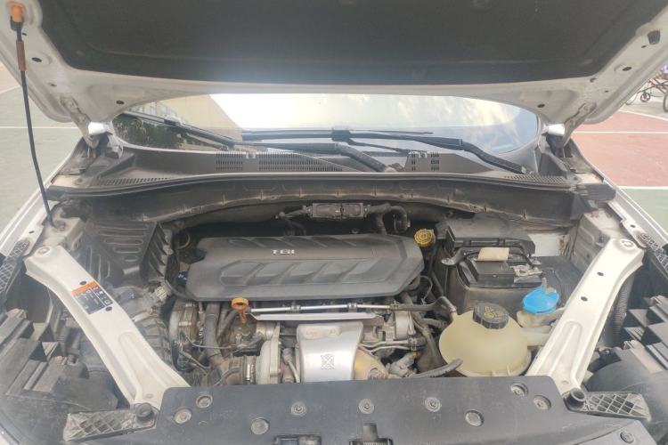 Used Roewe RX5 2018 30T Two-Wheel Drive Automatic Internet Smart Edition Engine Bay
