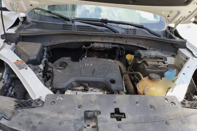 Used Roewe RX5 2018 20T Two-Wheel Drive Automatic Internet Smart Edition Engine Bay