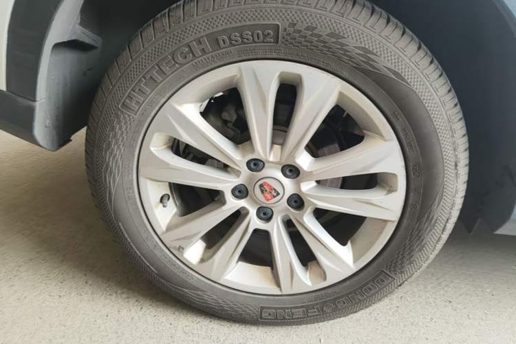 Used Roewe RX5 2018 20T Two-Wheel Drive Automatic Flagship Edition Exterior 3