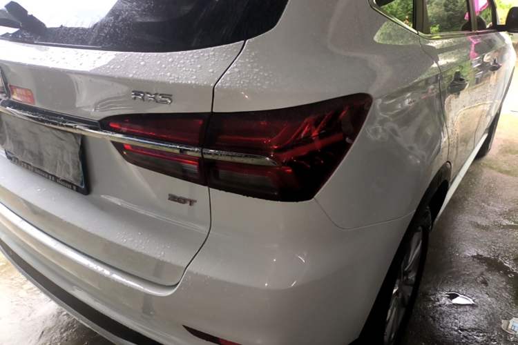 Used Roewe RX5 2018 20T Two-Wheel Drive Automatic Flagship Edition Exterior 3