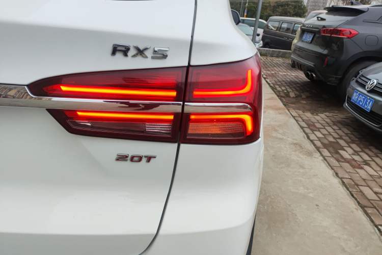 Used Roewe RX5 2018 20T Two-Wheel Drive Manual Internet Smart Edition Exterior 3