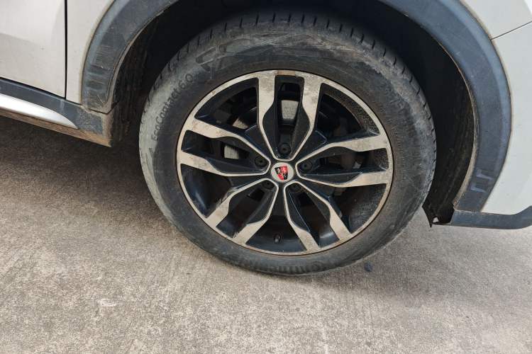 Used Roewe RX5 2018 30T Two-Wheel Drive Automatic Internet Smart Edition Exterior 4