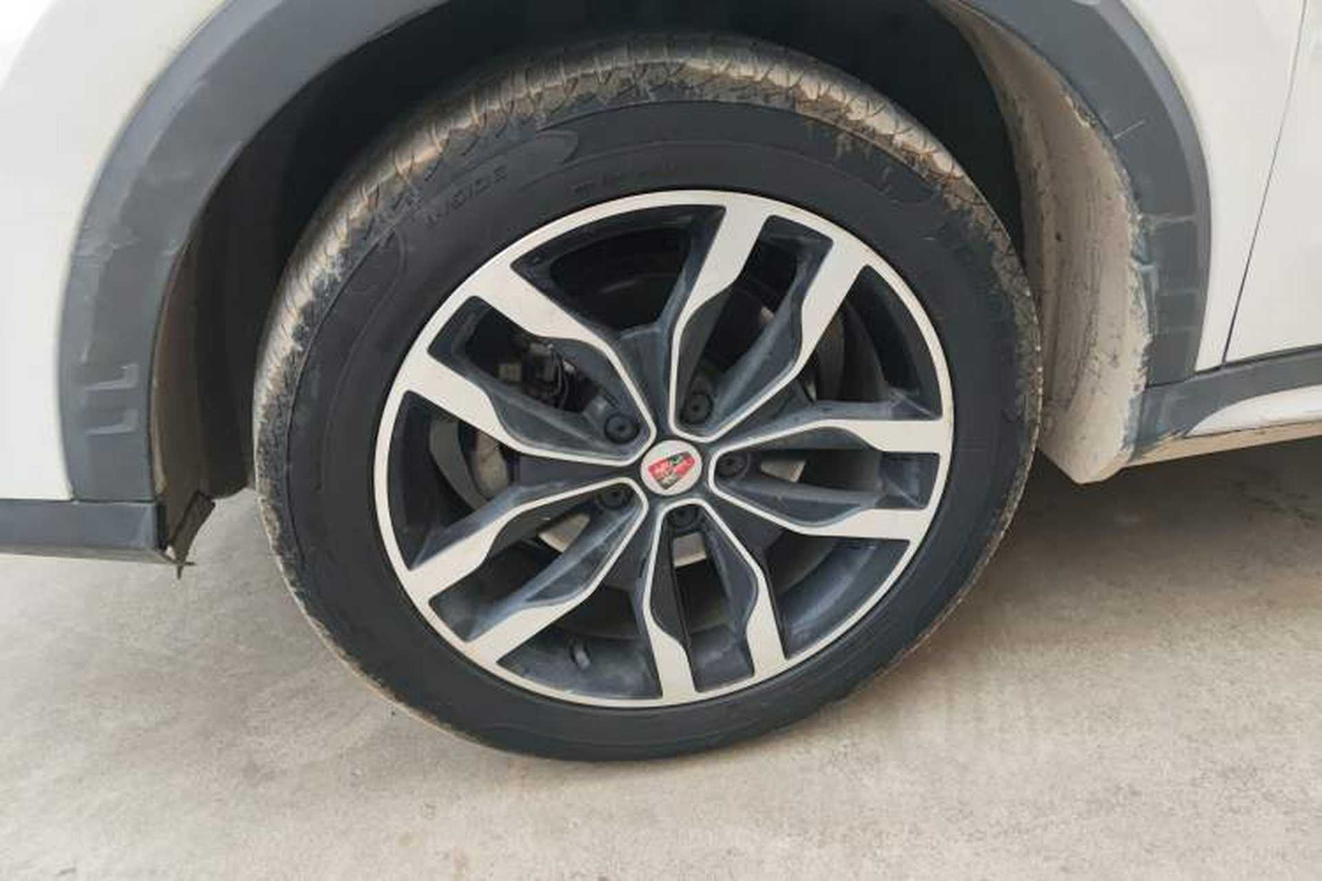 Used Roewe RX5 2018 20T Two-Wheel Drive Manual Internet Smart Edition Exterior 4