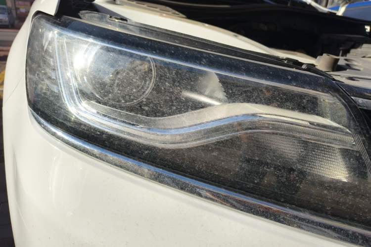 Used Roewe RX5 2018 20T Two-Wheel Drive Automatic Luxury Edition Exterior 6