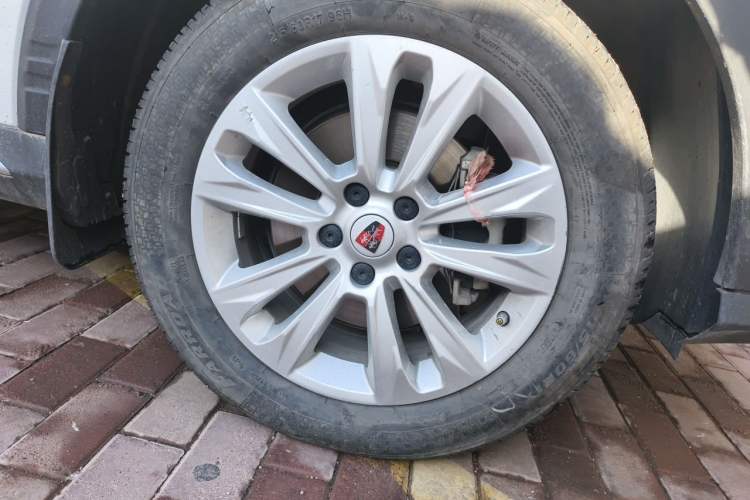 Used Roewe RX5 2018 20T Two-Wheel Drive Automatic Luxury Edition Exterior 7