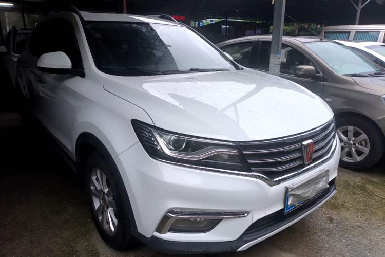 Used Roewe RX5 2018 20T Two-Wheel Drive Automatic Flagship Edition Front Right 45 Deg