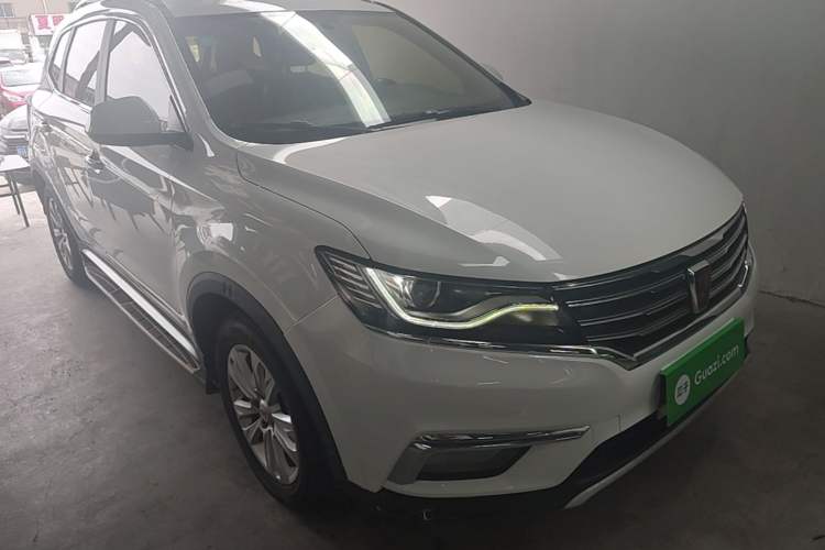Used Roewe RX5 2018 20T Two-Wheel Drive Automatic Flagship Edition Front Right 45 Deg
