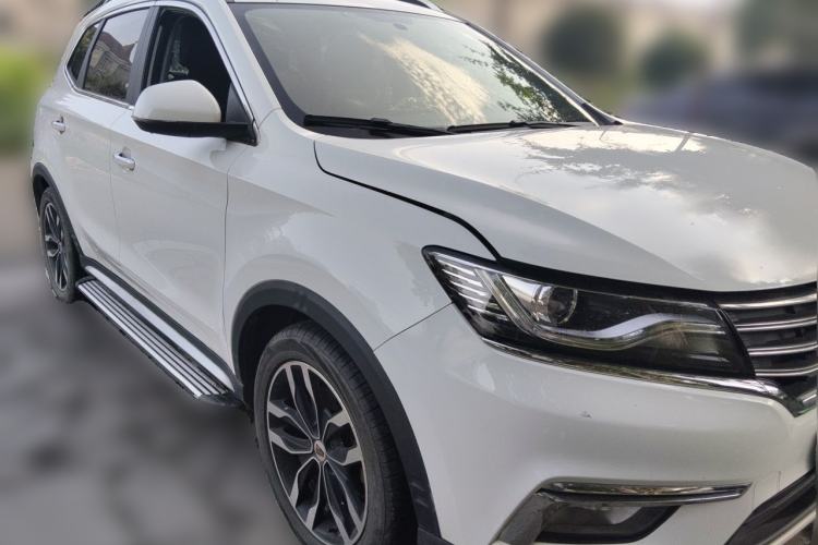 Used Roewe RX5 2018 20T Two-Wheel Drive Manual Internet Smart Edition Front Right 45 Deg