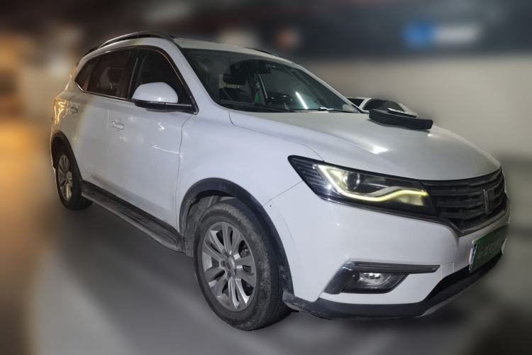 Used Roewe RX5 2018 20T Two-Wheel Drive Manual Flagship Edition Front Right 45 Deg