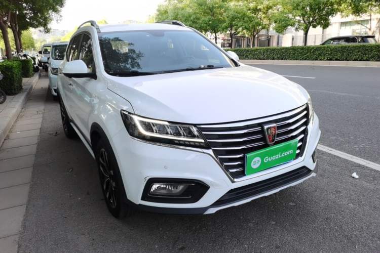 Used Roewe RX5 2018 30T Two-Wheel Drive Automatic Internet Platinum Edition Front Right 45 Deg