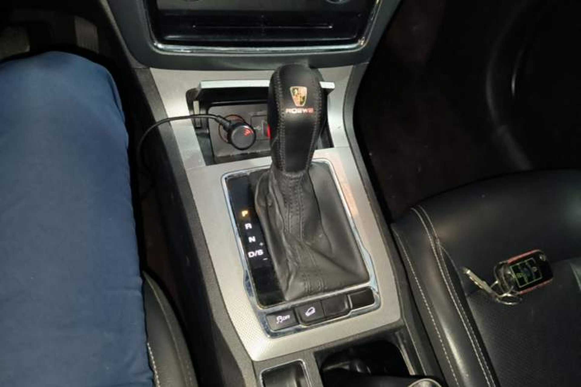 Used Roewe RX5 2018 20T Two-Wheel Drive Automatic Flagship Edition Gear Lever