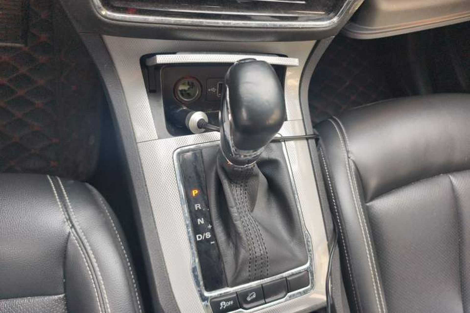 Used Roewe RX5 2018 20T Two-Wheel Drive Automatic Flagship Edition Gear Lever