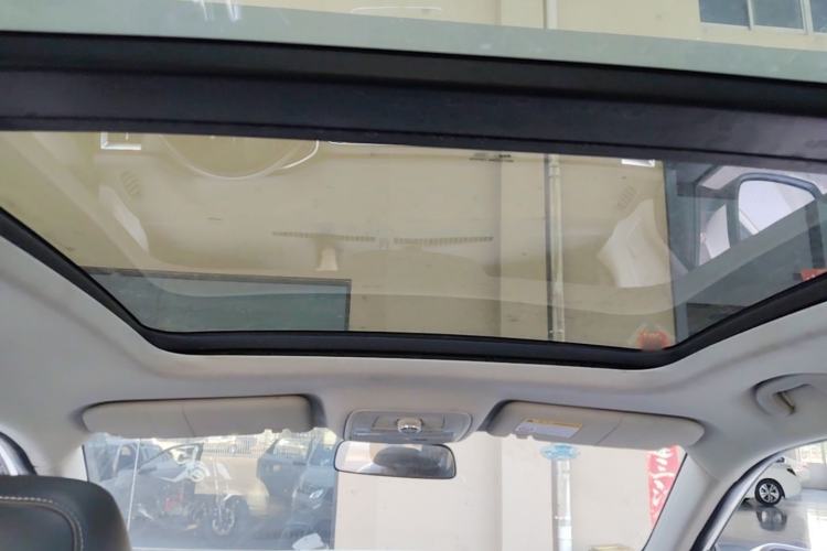 Used Roewe RX5 2018 20T Two-Wheel Drive Manual Internet Elite Edition Headliner
