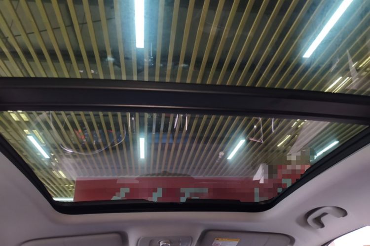 Used Roewe RX5 2018 20T Two-Wheel Drive Automatic Internet Smart Edition Headliner