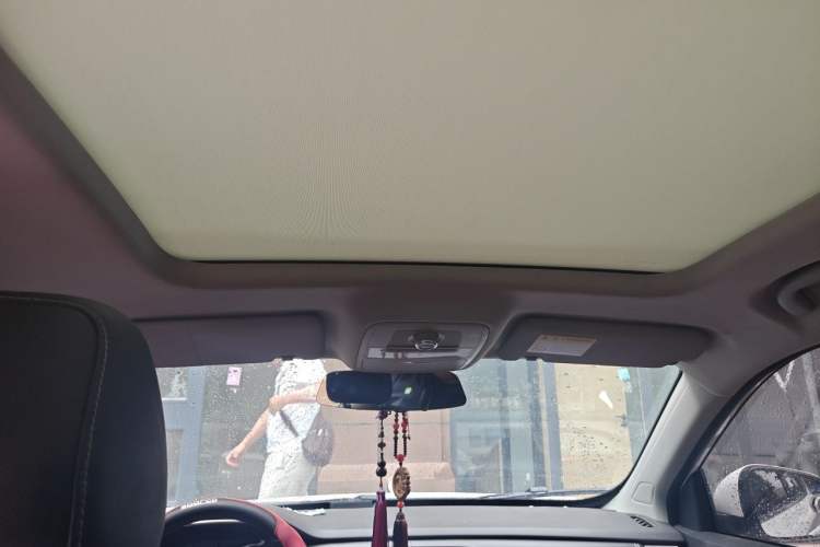Used Roewe RX5 2018 20T Two-Wheel Drive Automatic Flagship Edition Headliner