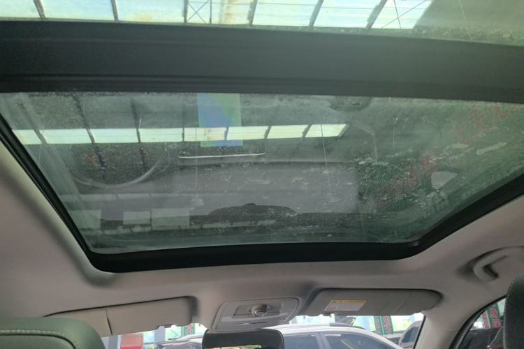 Used Roewe RX5 2018 20T Two-Wheel Drive Automatic Internet Smart Edition Headliner