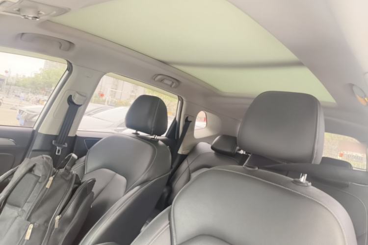 Used Roewe RX5 2018 20T Two-Wheel Drive Automatic Internet Smart Edition Headliner