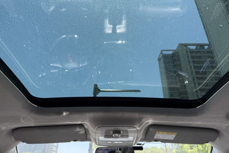 Used Roewe RX5 2018 20T Two-Wheel Drive Automatic Internet Smart Edition Headliner