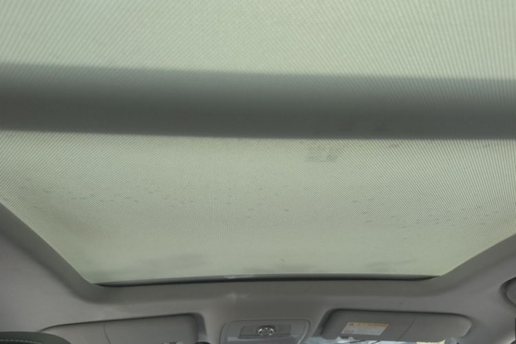 Used Roewe RX5 2018 20T Two-Wheel Drive Manual Internet Smart Edition Headliner