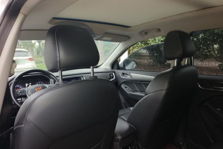 Used Roewe RX5 2018 20T Two-Wheel Drive Manual Internet Elite Edition Headliner