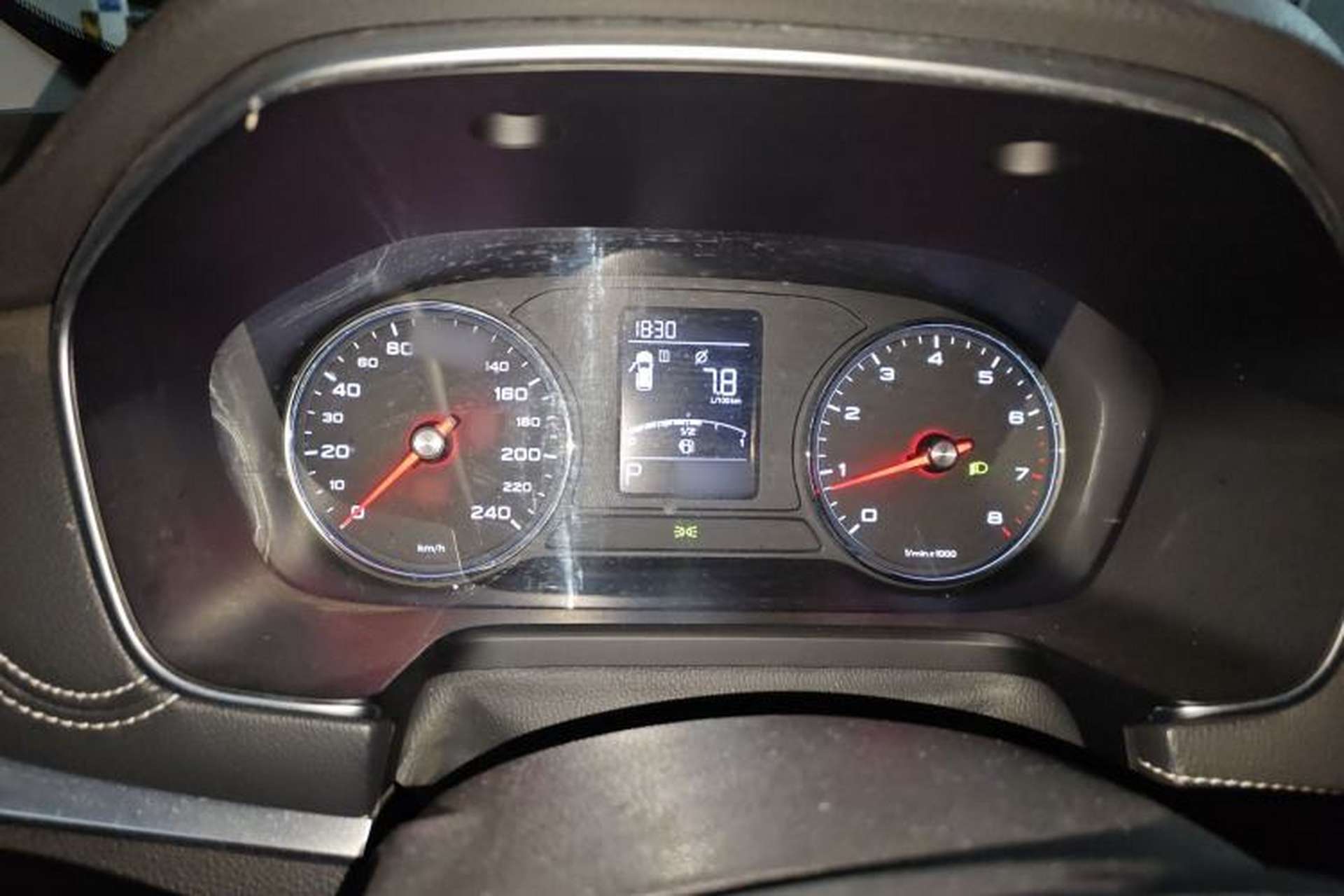 Used Roewe RX5 2018 20T Two-Wheel Drive Automatic Flagship Edition Instrument Cluster
