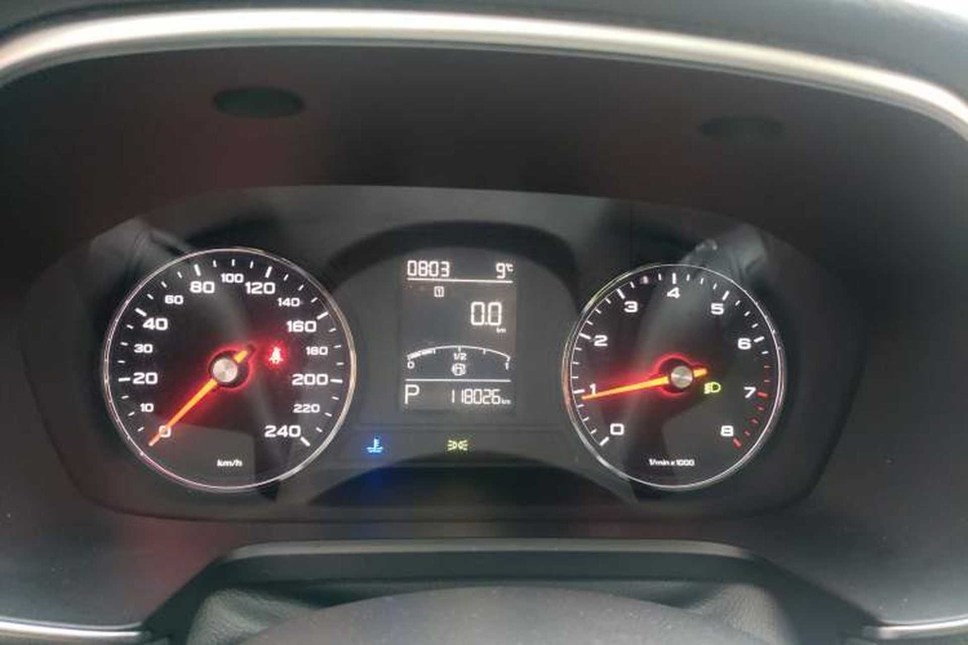 Used Roewe RX5 2018 20T Two-Wheel Drive Automatic Internet Smart Edition Instrument Cluster