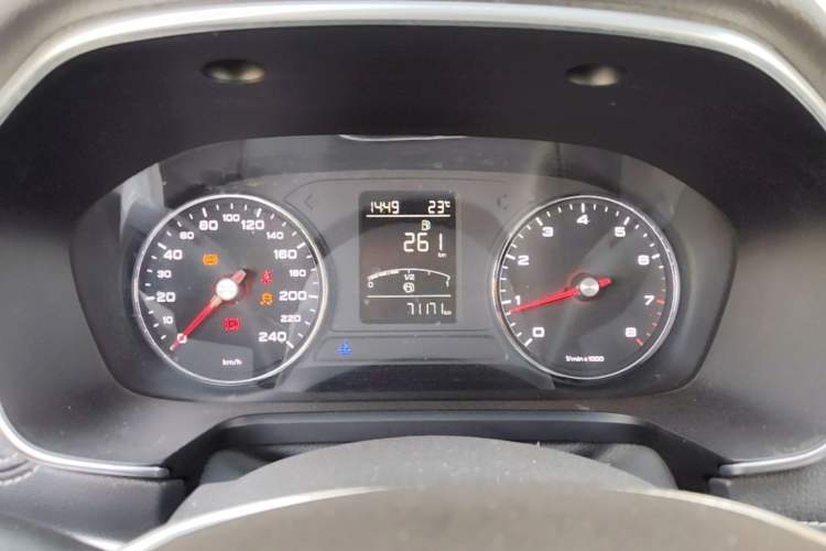 Used Roewe RX5 2018 20T Two-Wheel Drive Manual Internet Elite Edition Instrument Cluster