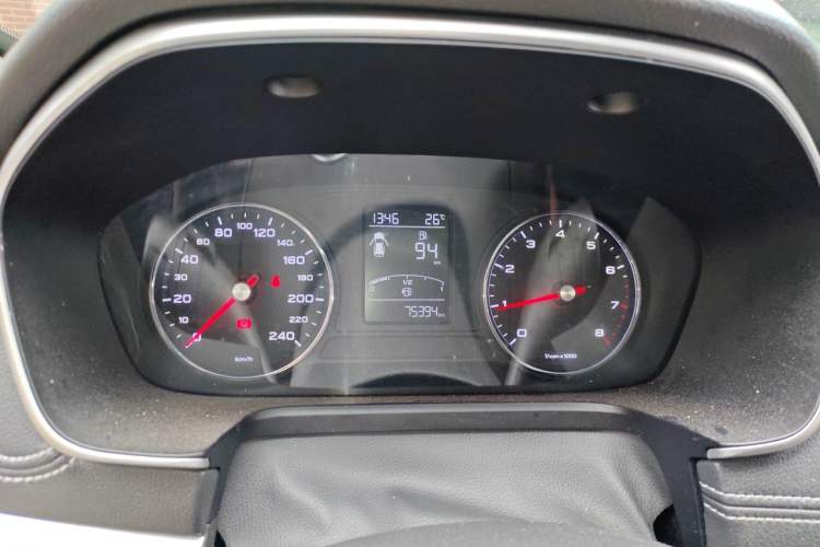 Used Roewe RX5 2018 20T Two-Wheel Drive Manual Internet Elite Edition Instrument Cluster