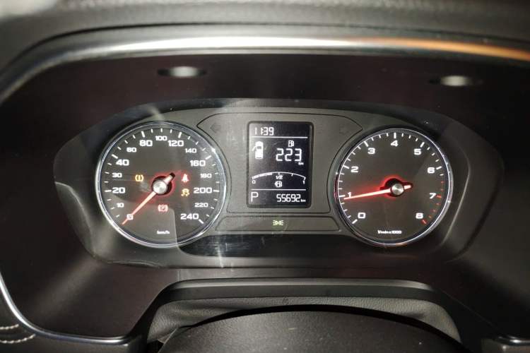 Used Roewe RX5 2018 20T Two-Wheel Drive Automatic Flagship Edition Instrument Cluster