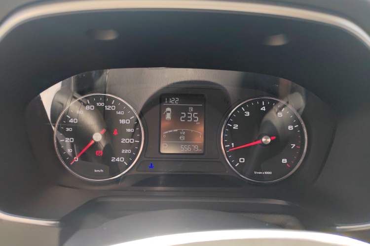 Used Roewe RX5 2018 20T Two-Wheel Drive Automatic Flagship Edition Instrument Cluster