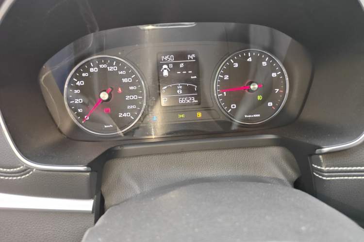 Used Roewe RX5 2018 20T Two-Wheel Drive Automatic Internet Smart Edition Instrument Cluster
