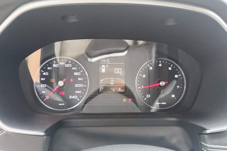 Used Roewe RX5 2018 20T Two-Wheel Drive Automatic Flagship Edition Instrument Cluster