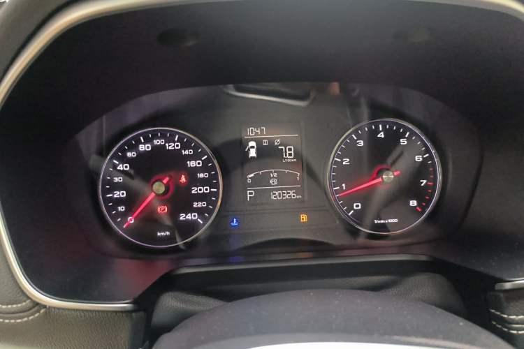 Used Roewe RX5 2018 20T Two-Wheel Drive Automatic Flagship Edition Instrument Cluster