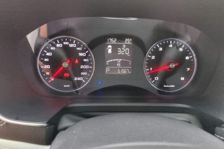 Used Roewe RX5 2018 20T Two-Wheel Drive Automatic Internet Smart Edition Instrument Cluster