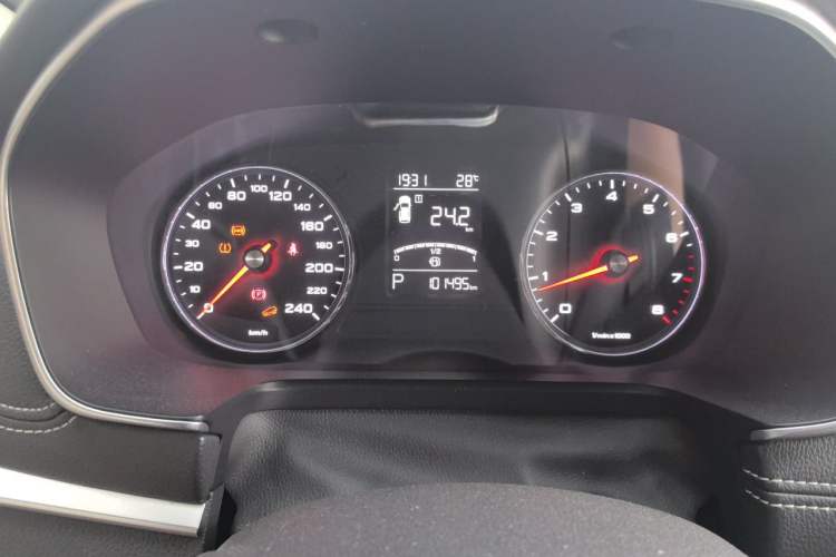 Used Roewe RX5 2018 20T Two-Wheel Drive Automatic Internet Smart Edition Instrument Cluster