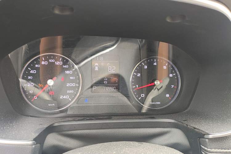 Used Roewe RX5 2018 20T Two-Wheel Drive Automatic Flagship Edition Instrument Cluster