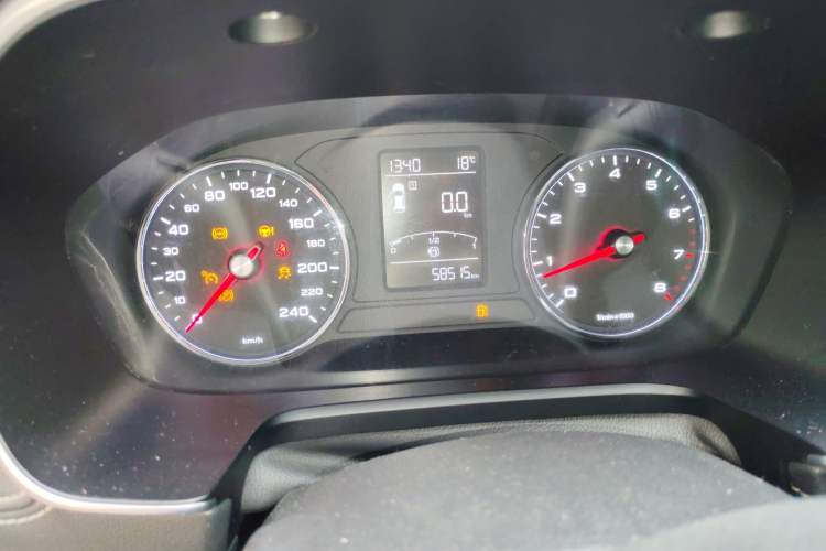 Used Roewe RX5 2018 20T Two-Wheel Drive Manual Internet Elite Edition Instrument Cluster