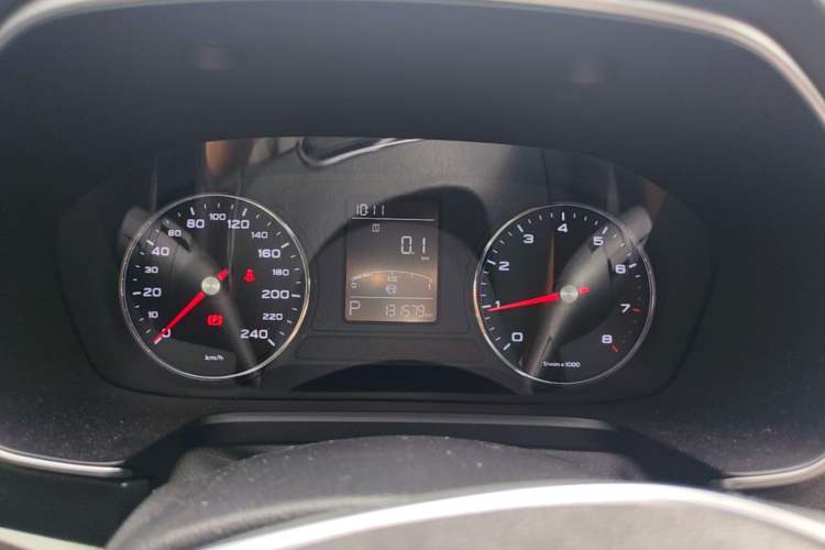 Used Roewe RX5 2018 20T Two-Wheel Drive Automatic Flagship Edition Instrument Cluster
