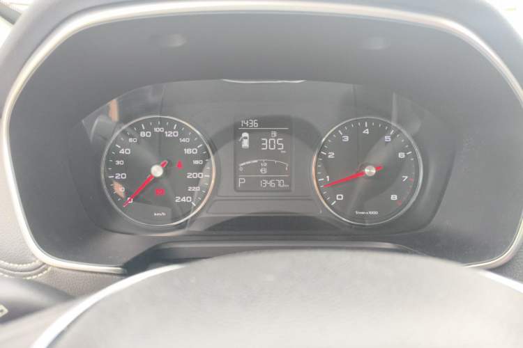 Used Roewe RX5 2018 20T Two-Wheel Drive Automatic Flagship Edition Instrument Cluster