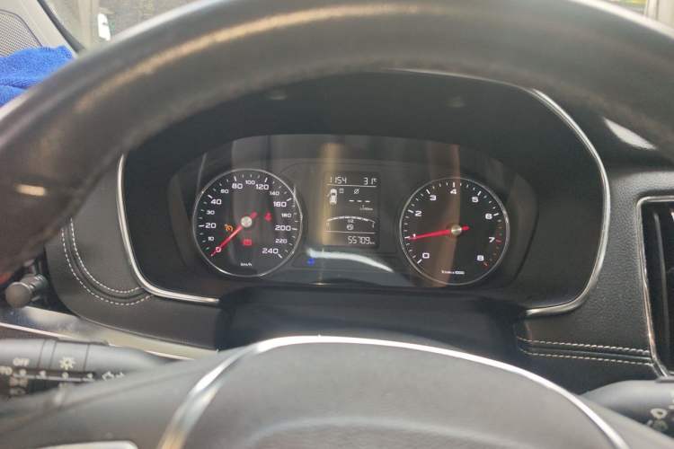 Used Roewe RX5 2018 20T Two-Wheel Drive Manual Internet Elite Edition Instrument Cluster