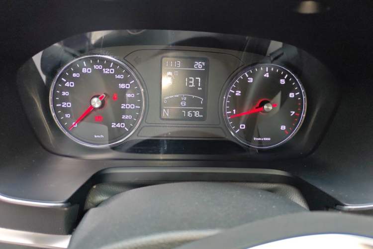 Used Roewe RX5 2018 20T Two-Wheel Drive Automatic Internet Smart Edition Instrument Cluster