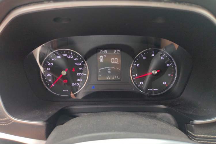 Used Roewe RX5 2018 20T Two-Wheel Drive Automatic Internet Smart Edition Instrument Cluster