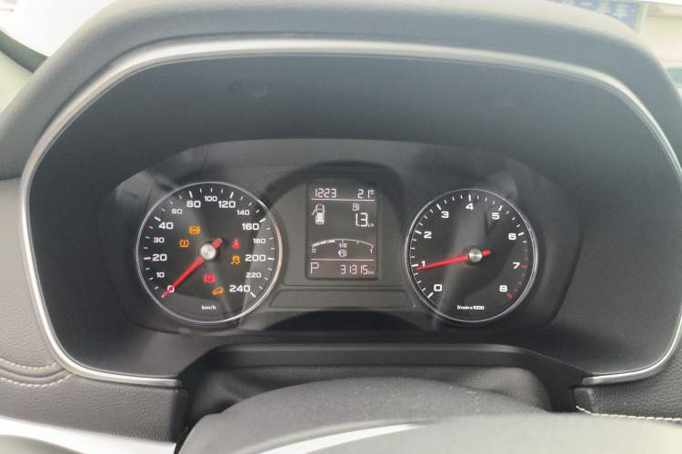 Used Roewe RX5 2018 20T Two-Wheel Drive Automatic Internet Smart Edition Instrument Cluster
