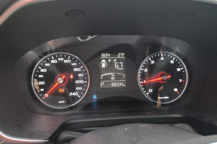 Used Roewe RX5 2018 20T Two-Wheel Drive Automatic Internet Smart Edition Instrument Cluster