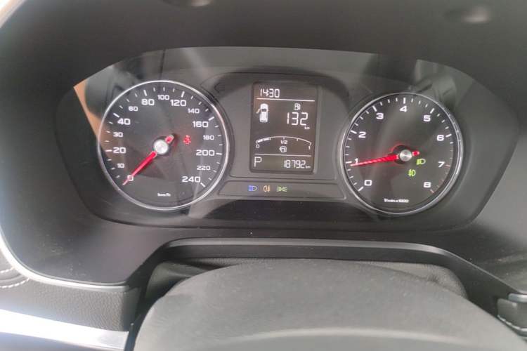 Used Roewe RX5 2018 20T Two-Wheel Drive Automatic Flagship Edition Instrument Cluster