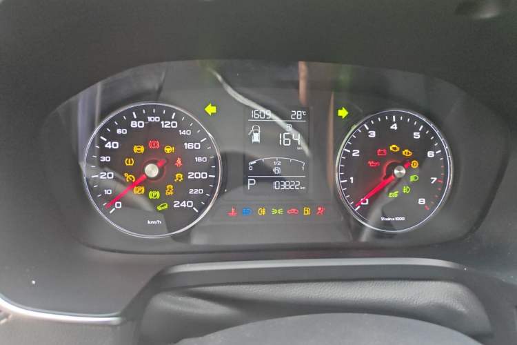 Used Roewe RX5 2018 20T Two-Wheel Drive Automatic Internet Smart Edition Instrument Cluster