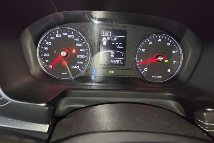 Used Roewe RX5 2018 20T Two-Wheel Drive Manual Flagship Edition Instrument Cluster