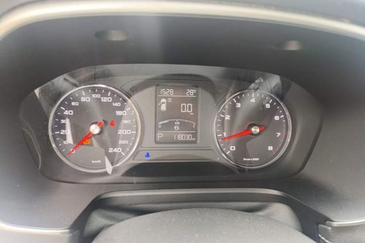 Used Roewe RX5 2018 20T Two-Wheel Drive Automatic Internet Smart Edition Instrument Cluster