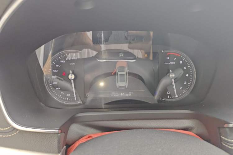 Used Roewe RX5 2018 20T Two-Wheel Drive Automatic Internet Smart Edition Instrument Cluster